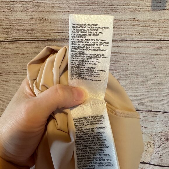 NWOT H&M women's plus 3XL lace Firm Shaping Slip in light beige w/ padded cups - Picture 7 of 7